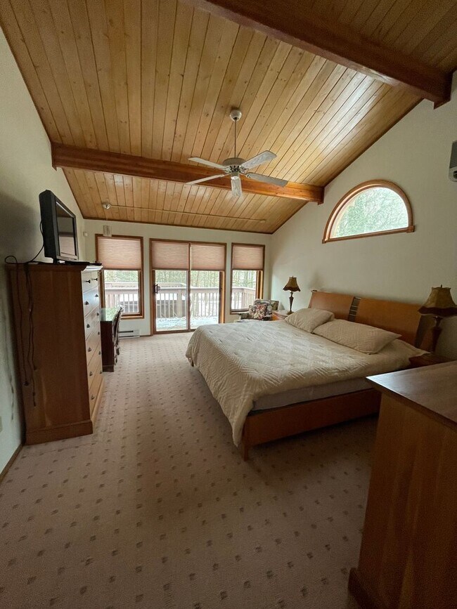 Building Photo - Gorgeous River Front Cabin in the Woods Fully Furnished with Hot Tub!