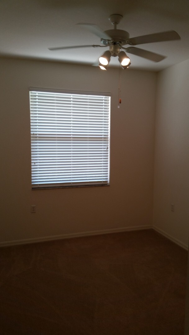 Building Photo - Osprey Cove-Two Bed Two Bath 1st Floor, La...