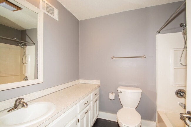 Building Photo - 14508 95th Ave N