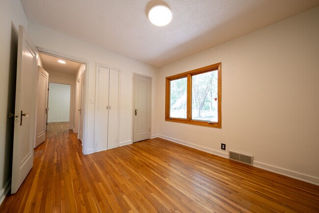 Building Photo - 14510 Gleason Lake Dr