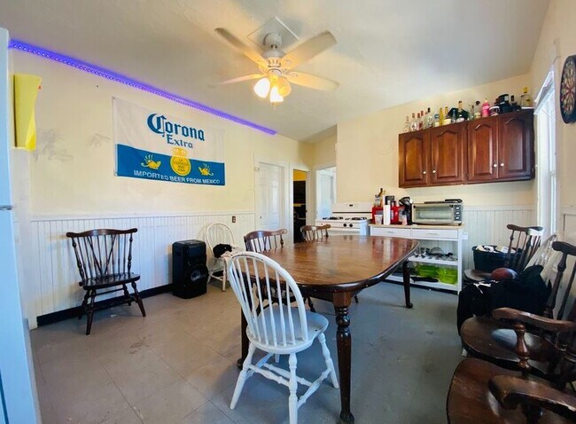 Large Kitchen - 30 Sarah Ave