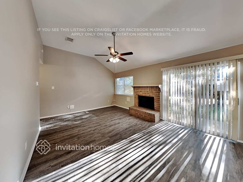 Building Photo - 4930 Vancouver Blvd