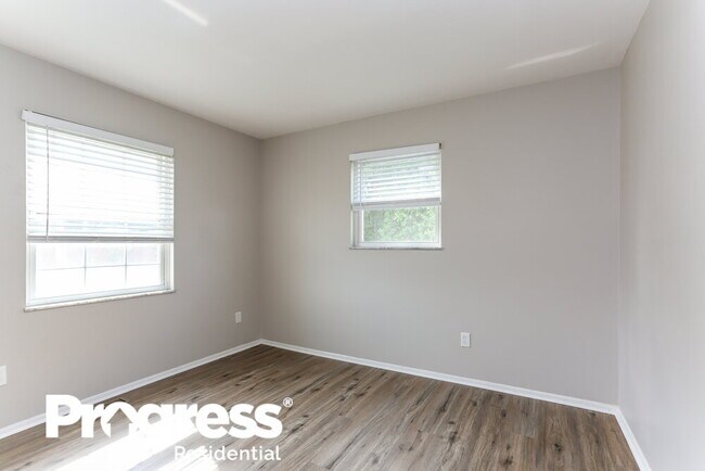 Building Photo - 4770 Sullivant Ave