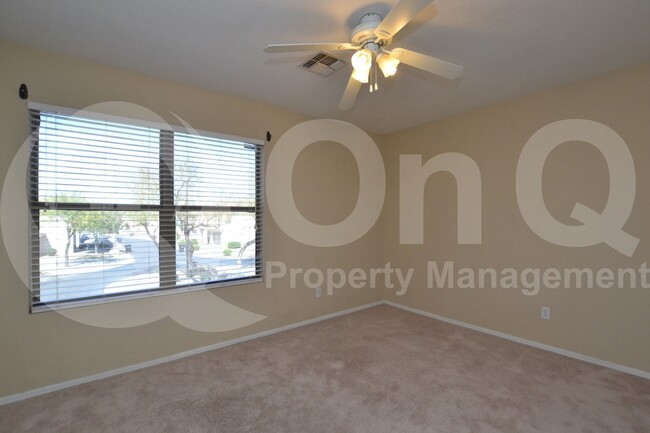 Building Photo - 699 E Springfield Pl
