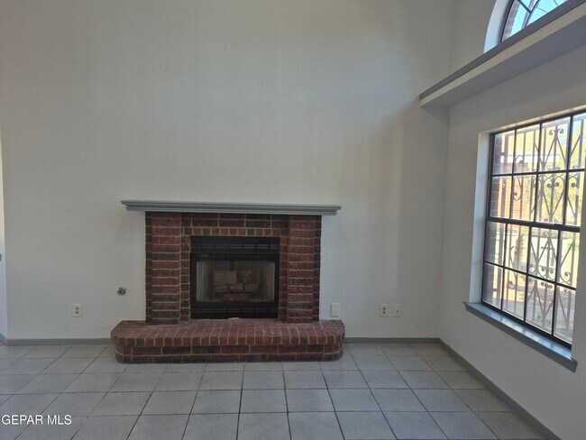 Building Photo - 12143 Noel Espinoza Cir