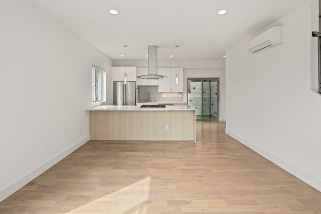 Building Photo - Stunning West Queen Anne Retreat with Iconic Puget Sound Views