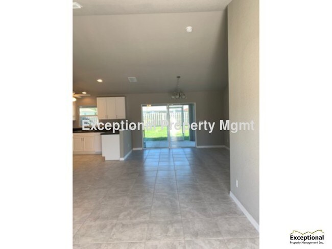 Building Photo - Available Now! Newer 4 Bedroom Home SE Cape!