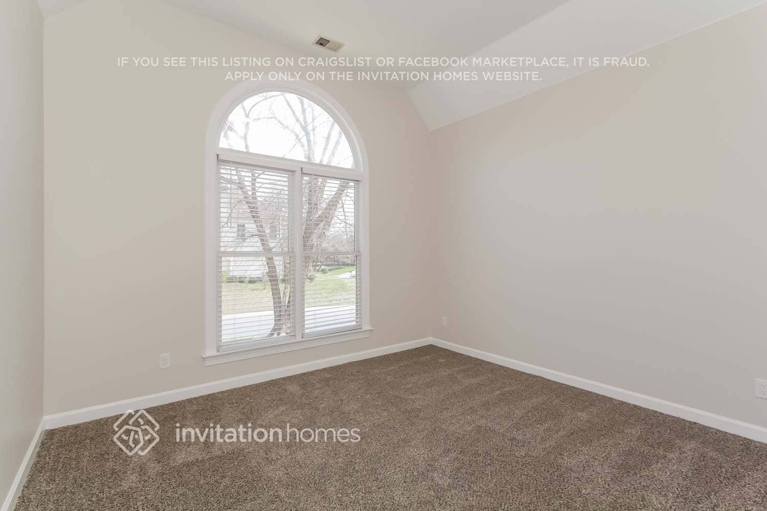 Building Photo - 11112 Ridge Oak Dr