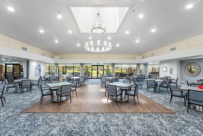 Building Photo - 5054 Golfview Ct