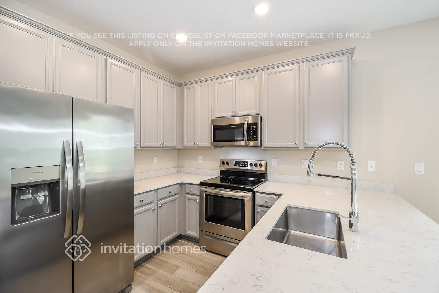Building Photo - 13300 Shore Grass Dr