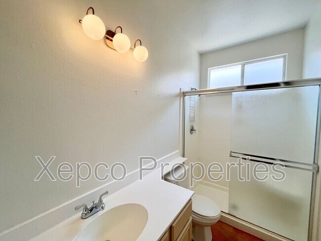 Building Photo - 42451 Saladin Dr