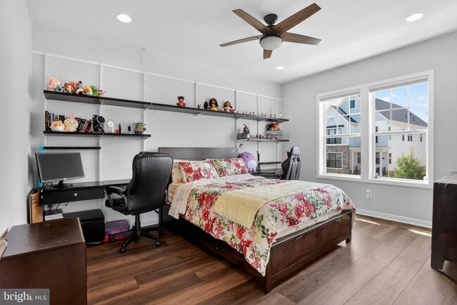 Building Photo - 41922 Spring Air Dr