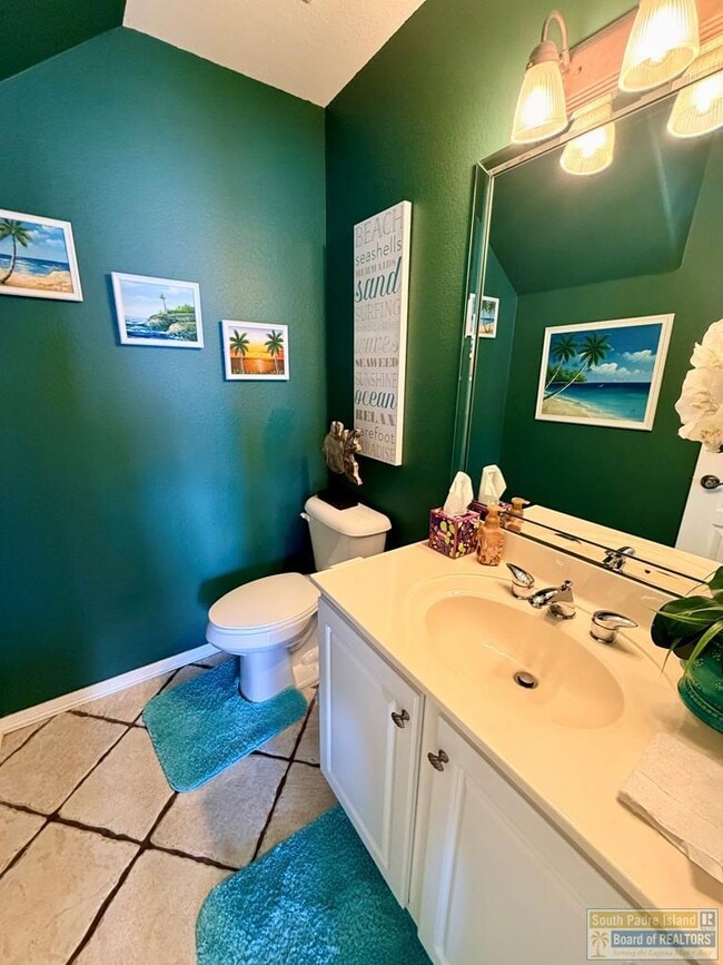 Building Photo - 17 Harbor Point