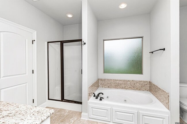 Building Photo - 8231 Valencia Ct