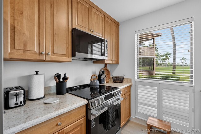 Building Photo - 302 Brackenwood Cir