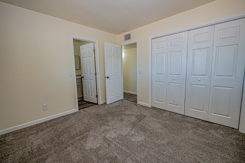 Building Photo - 2152 Calle Mesa Verde