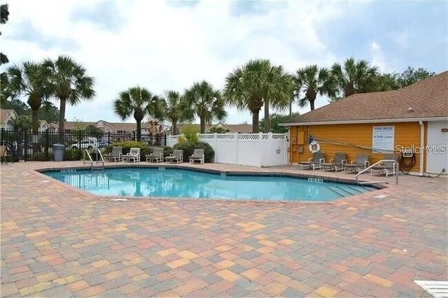 Building Photo - 2480 Sweetwater Club Cir