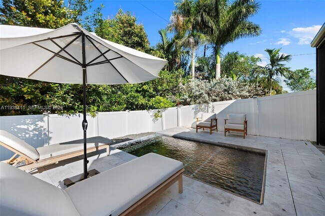 Building Photo - 821 SW 14th St