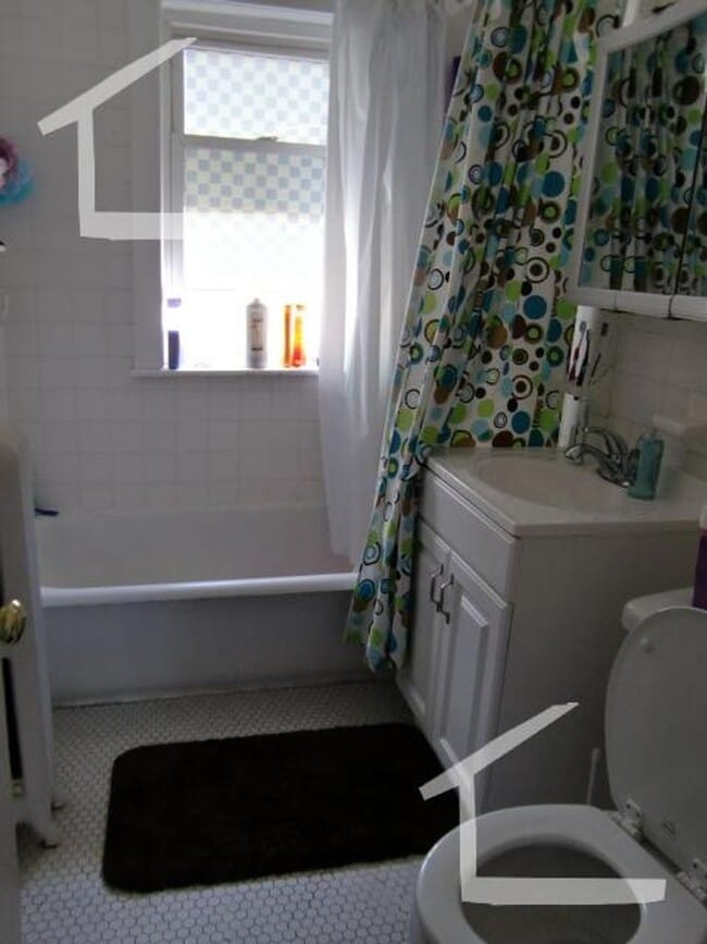 Building Photo - 4 bed in Brighton