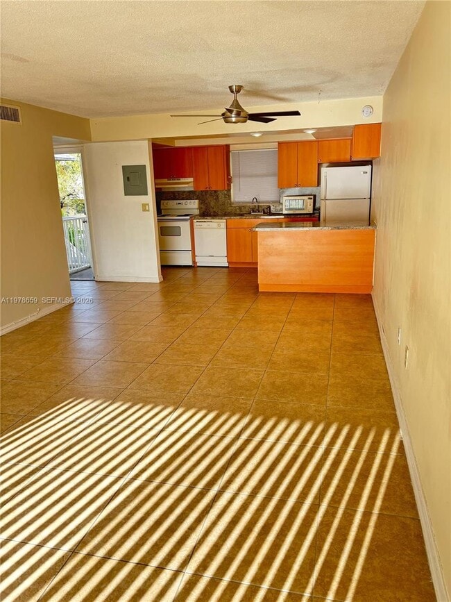 Building Photo - 7310 SW 82nd St