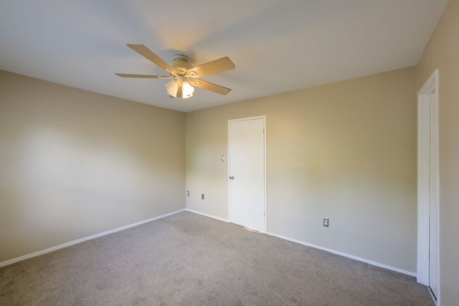 Building Photo - Beautiful Townhome Near Gunner's Lake in Germantown