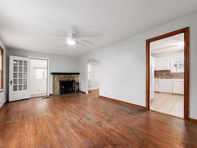 Building Photo - 495 Northview Dr