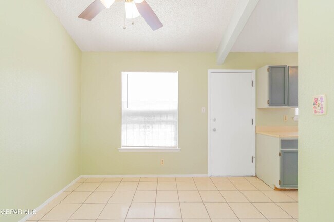 Building Photo - 12056 Bellows Ct