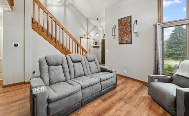 Building Photo - 1021 Southport Dr