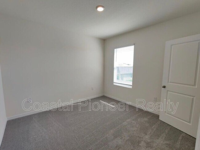 Building Photo - 34260 Jasper Stone Dr