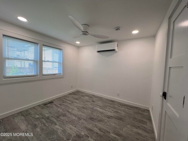 Building Photo - 202 McCabe Ave