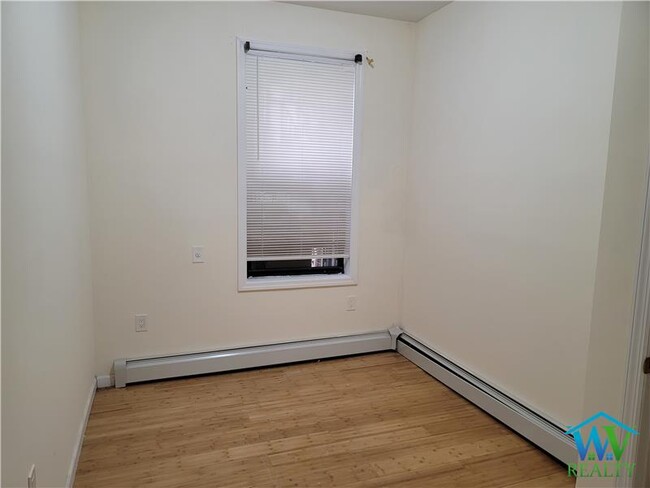 Building Photo - 146-18 Rockaway Blvd