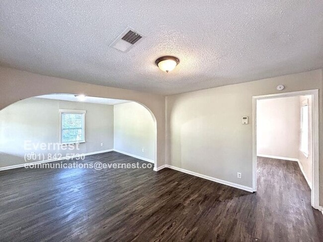 Building Photo - 1470 Ethlyn Ave