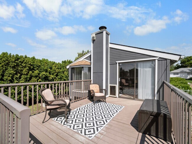 Building Photo - Spacious 2-Bedroom Home with Private Deck,...