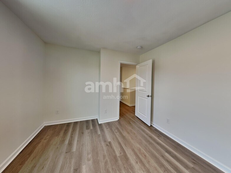 Building Photo - 13844 N Cardonia Dr