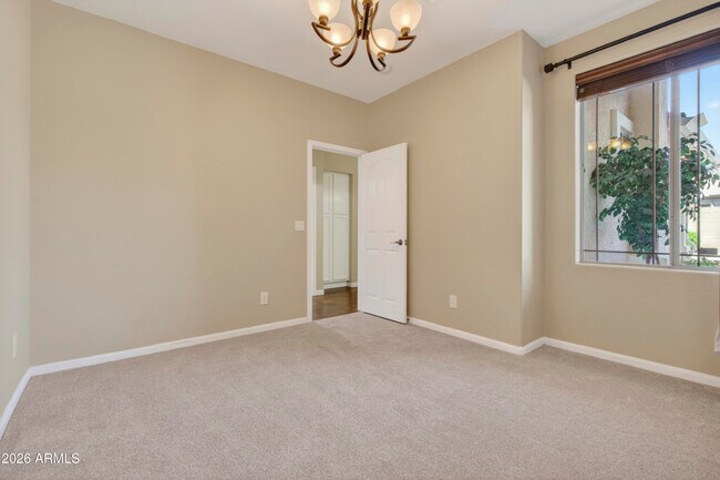 Building Photo - 6118 N 133rd Ave