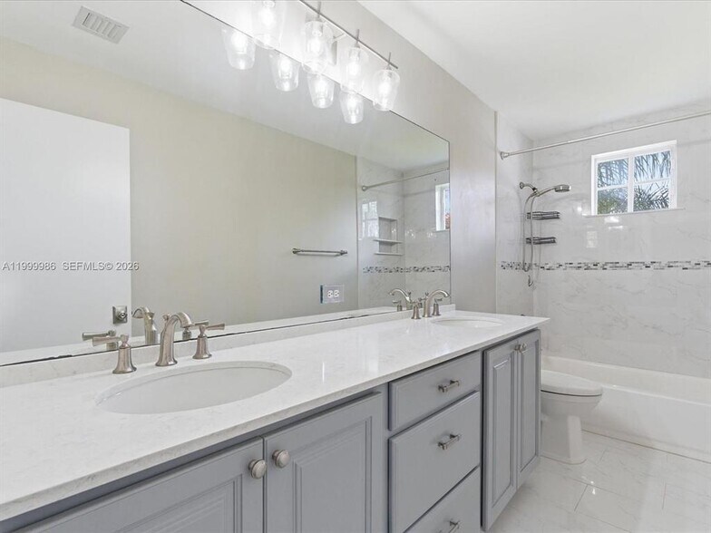 Building Photo - 3776 San Simeon Cir