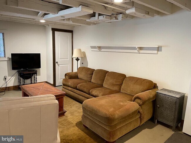 Building Photo - 64 Beulah Rd