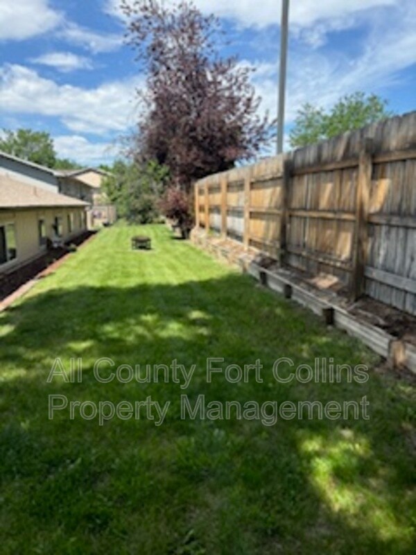 Building Photo - 1716 Erin Ct