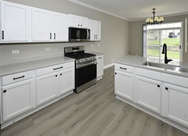 Building Photo - 206 Madison Dr