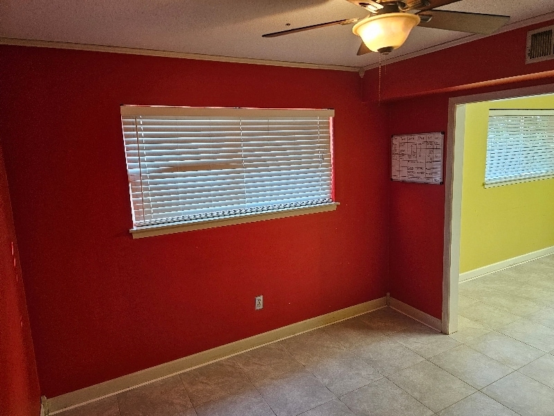 Building Photo - 1942 Mediamolle Dr