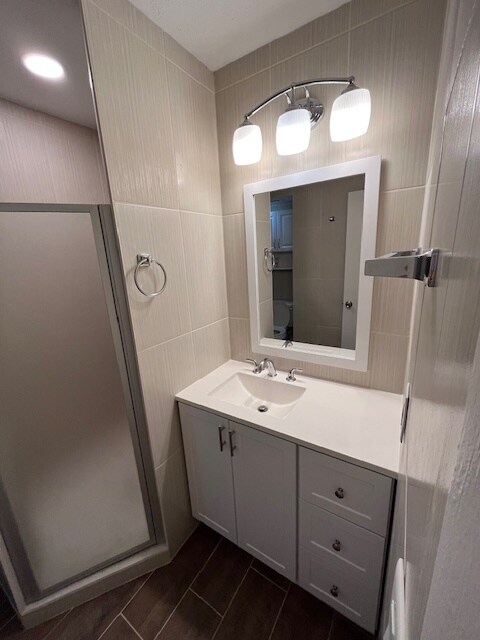 Building Photo - 3504 Beneva Rd