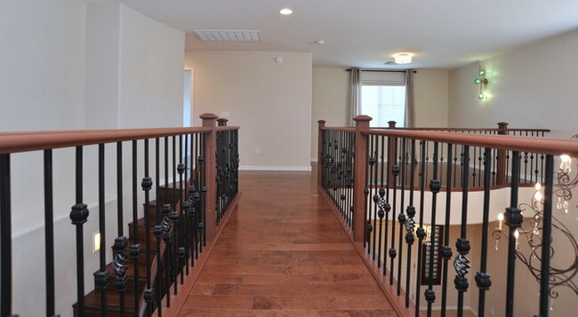 Building Photo - 4 Bedroom, 2.5 Bathroom in Oro Valley