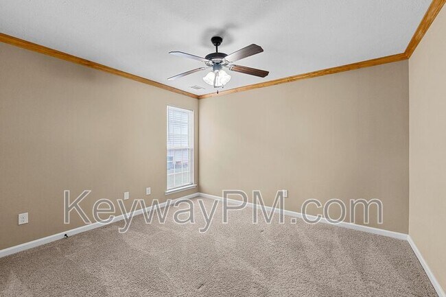 Building Photo - 811 Oshields Ct