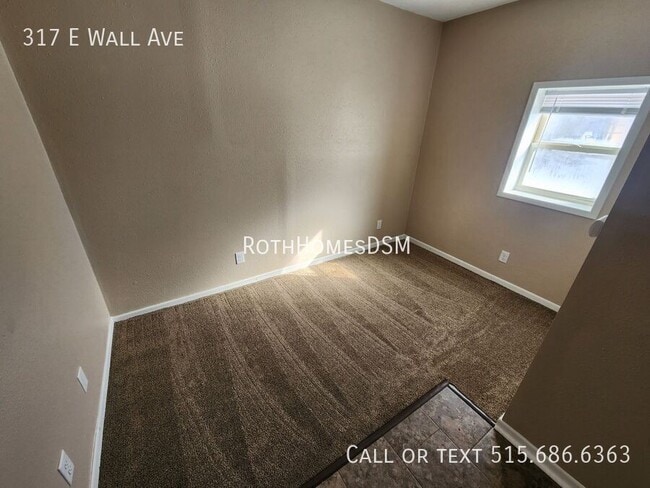 Building Photo - 317 E Wall Ave