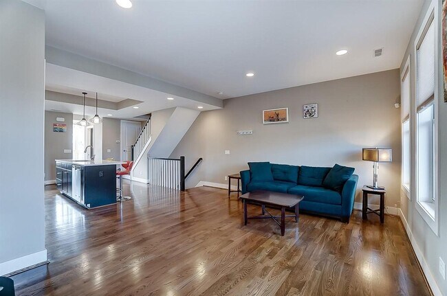 Open kitchen and living room - 438 Northern Ave