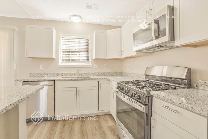 Building Photo - 4621 High Collier Walk