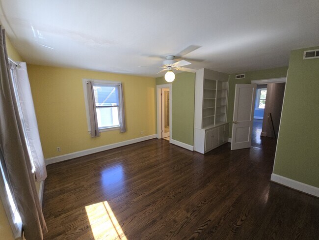 Building Photo - 229 S Blake Rd