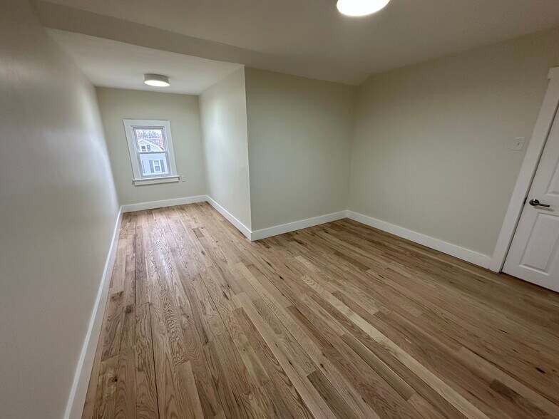 Building Photo - 59 Arnold Ter