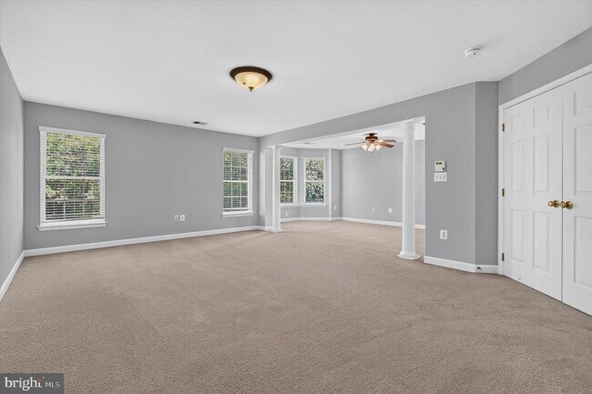 Building Photo - 25670 S Village Dr