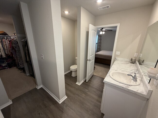 Building Photo - 35 Kinley Brk Ln